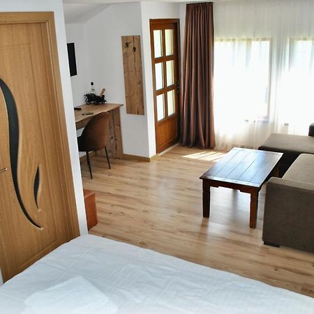 Camping La Foisor Turda Bagian luar foto