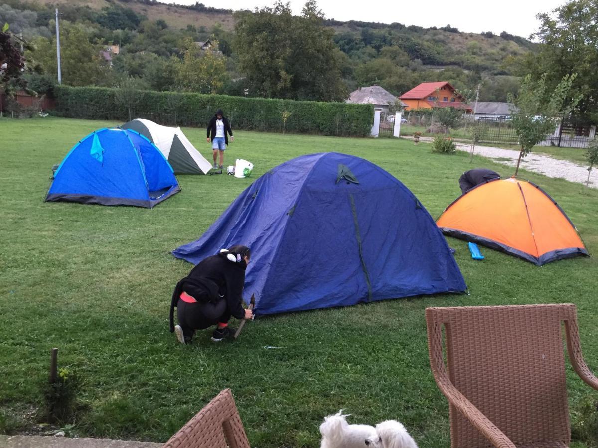 Camping La Foisor Turda Bagian luar foto