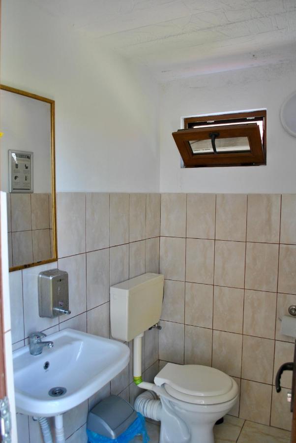Camping La Foisor Turda Bagian luar foto